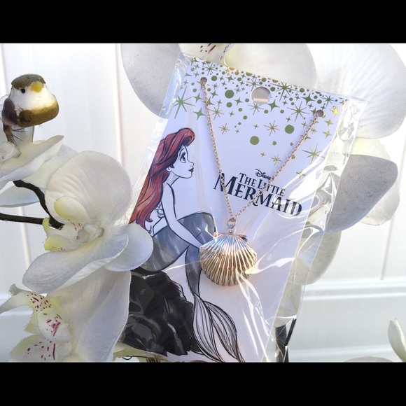 Seashell 🐚Locket Necklace - Picture 7 of 8